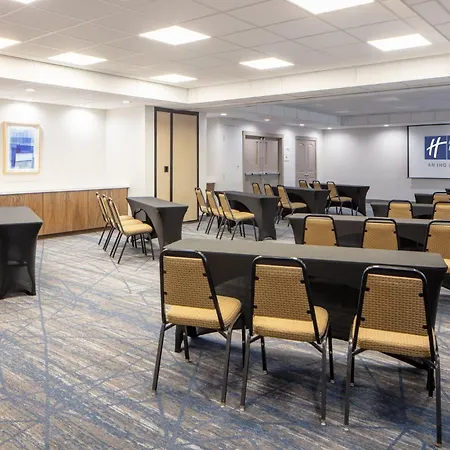 Holiday Inn Express Turlock By Ihg